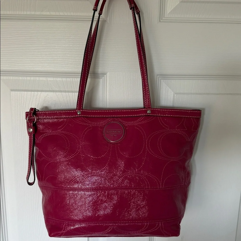 COACH Signature Berry Pink Patent Leather Tote Bag - Picture 13 of 16